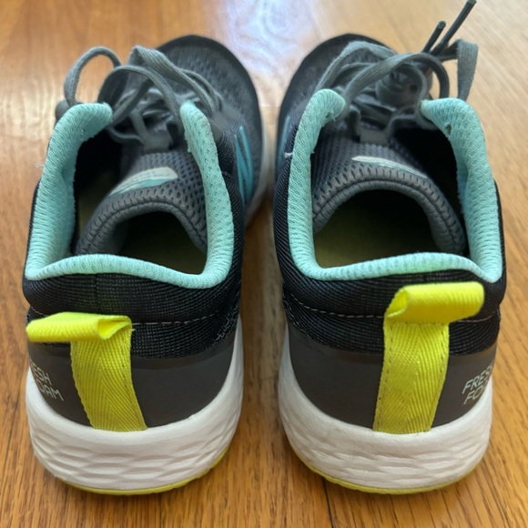 New Balance Fresh Foam Sneakers Women’s 6 Multicolor Arishi Running Shoes - Picture 4 of 7